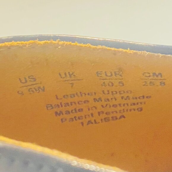 Beautiful Naturalizer Platform Heels, Shiny Black, Size 9.5 - Made in Vietnam - Picture 7 of 7